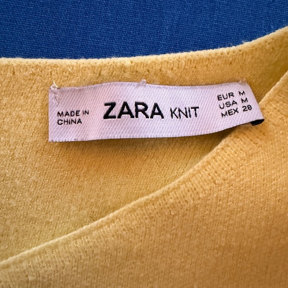 Zara Knit NWOT Yellow Off-Shoulder Oversized Sweater with Bow Details - Picture 6 of 7
